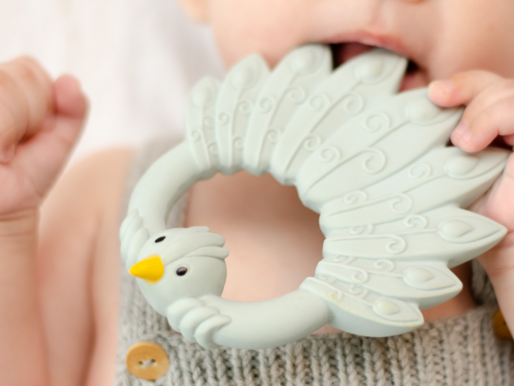 Teethers in natural rubber